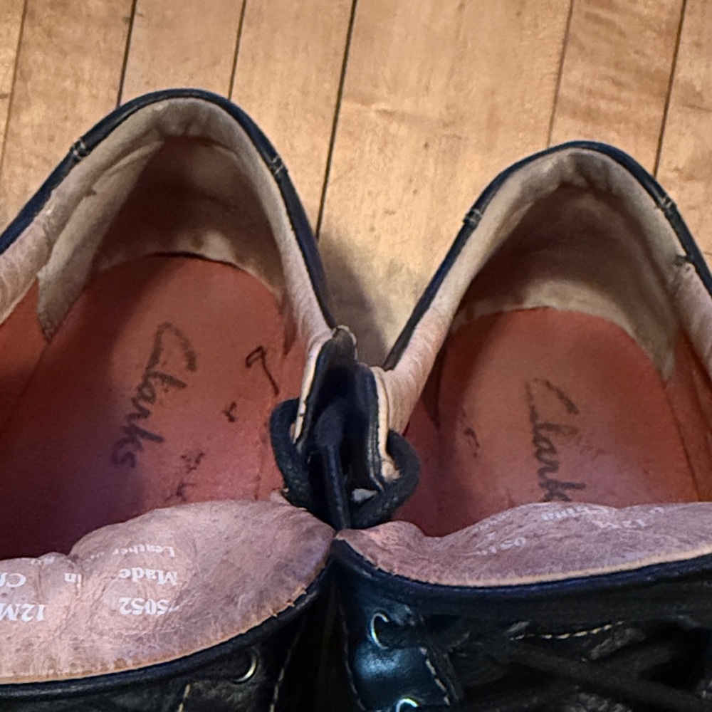 Clarks Black Split Toe Leather Oxfords - image 3